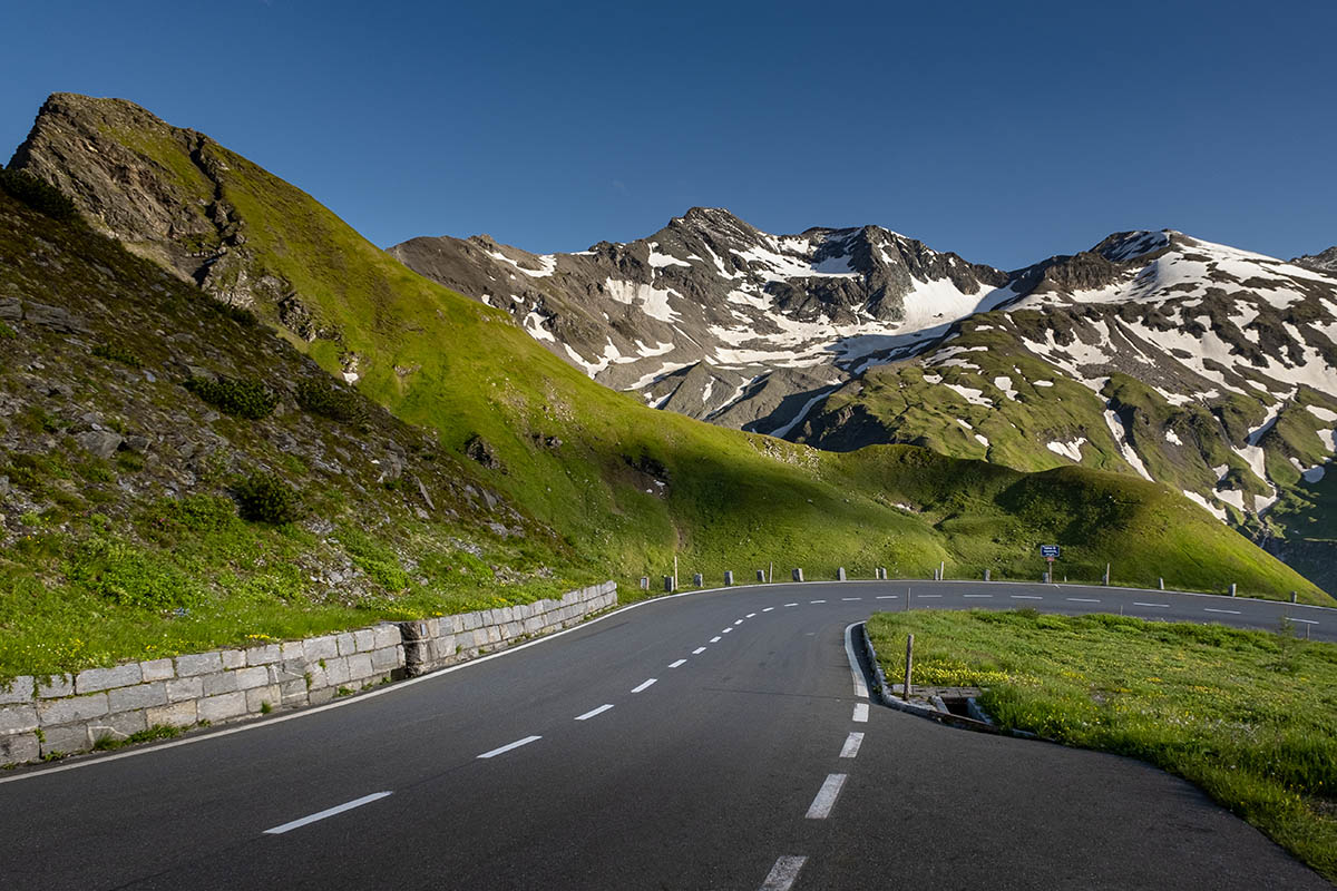 Grossglockner High Alpine đã chính thức được mở vào năm 1935